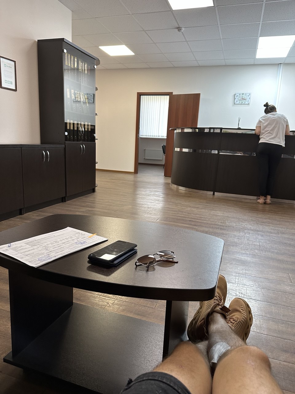 Ожидание директора для обсуждения ВАЖНЫХ вопросов